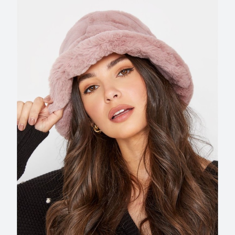 Most Fabulous Faux fur Bucket Hat